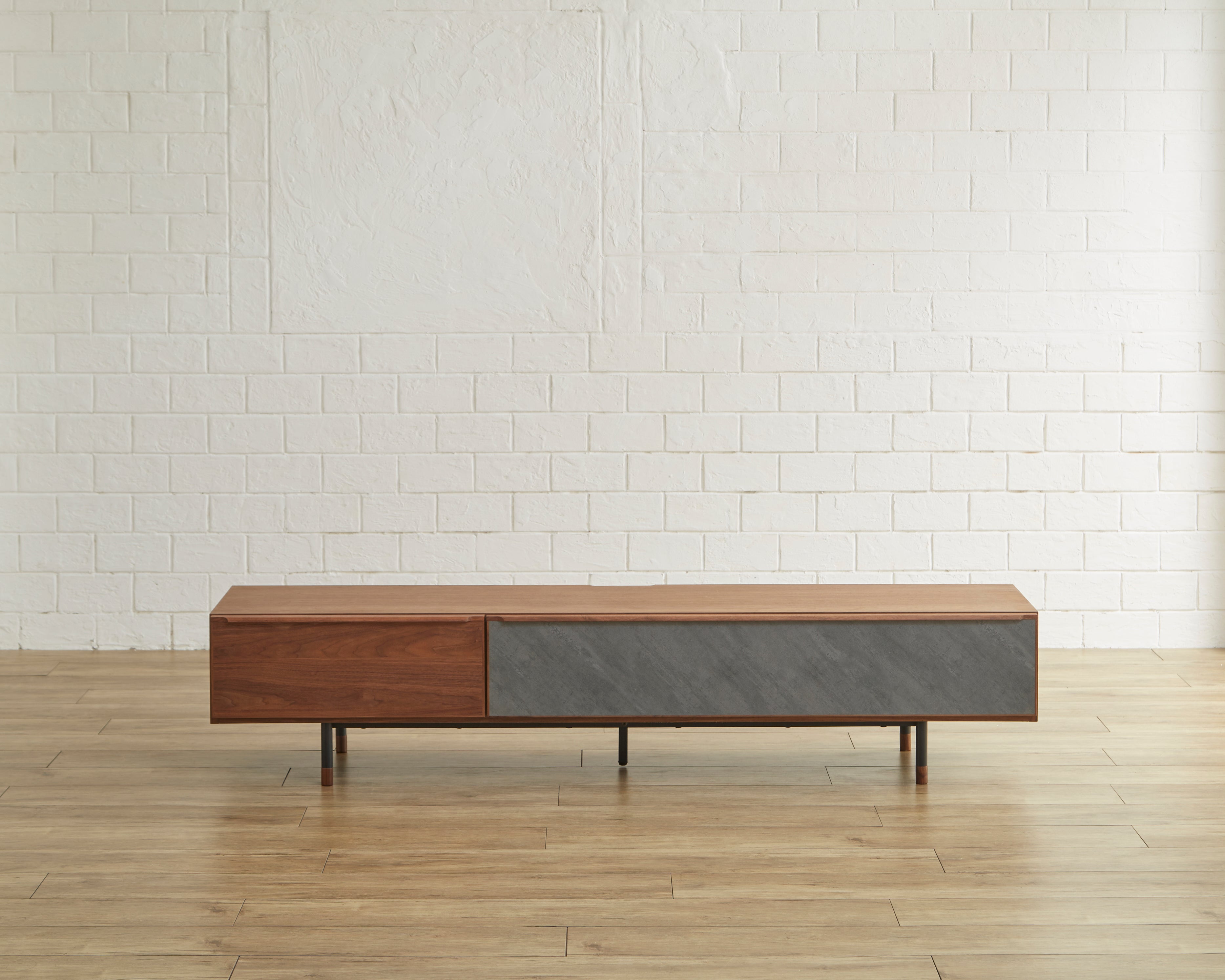 Ragnar テレビボード 180 TVボード オーク材突板 メラミン化粧板 スチール脚 ナチュラル