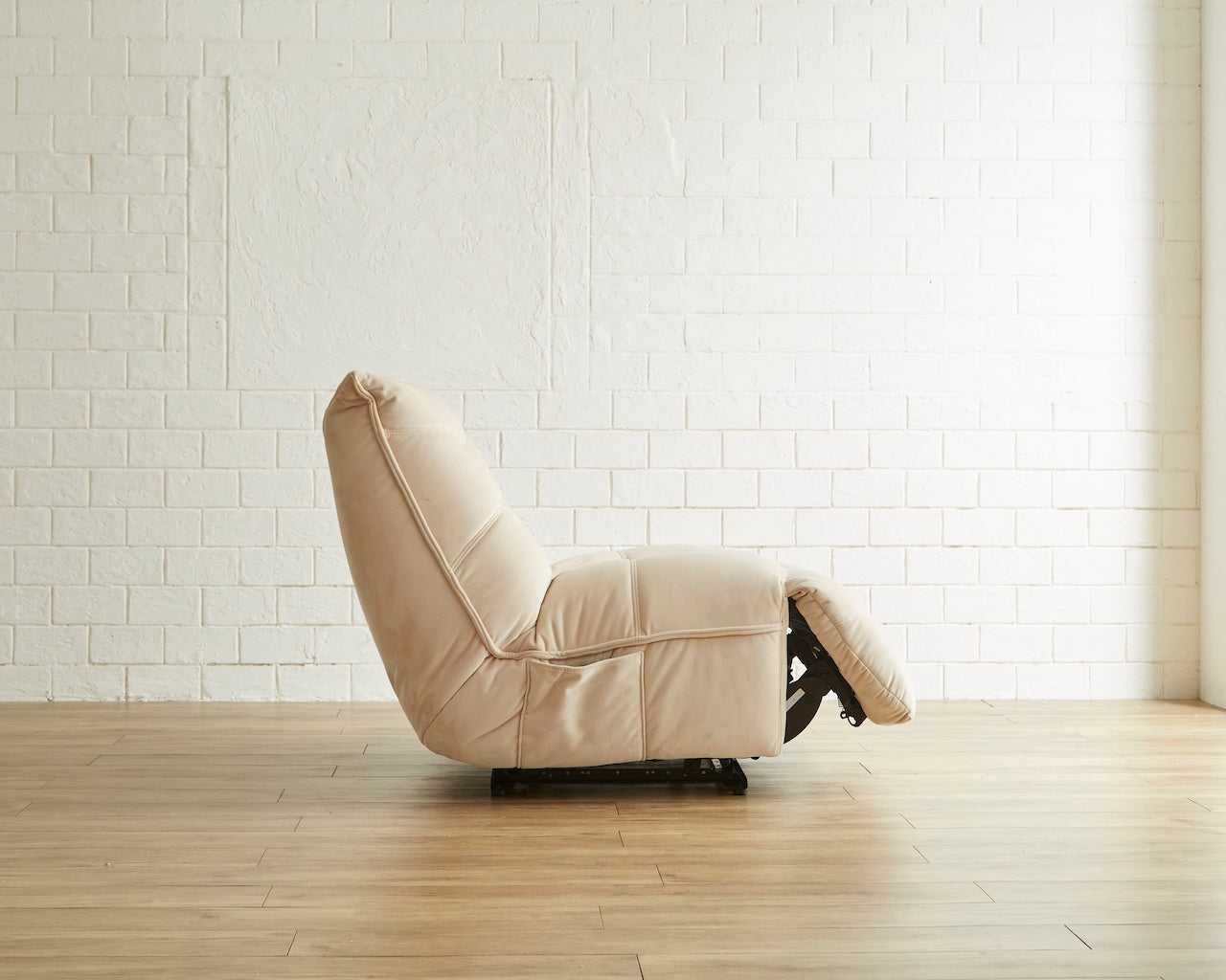 Metis ソファ 電動リクライニングソファー リクライニング