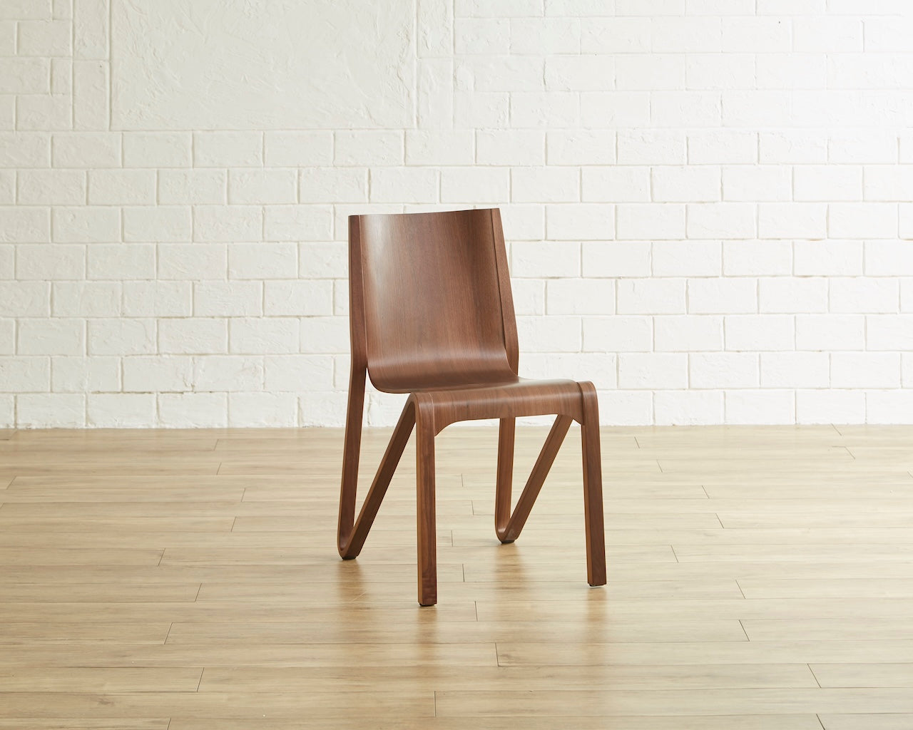 Milan アームレスチェア チェアー ブラウン ブラック ナチュラル スタッキング式