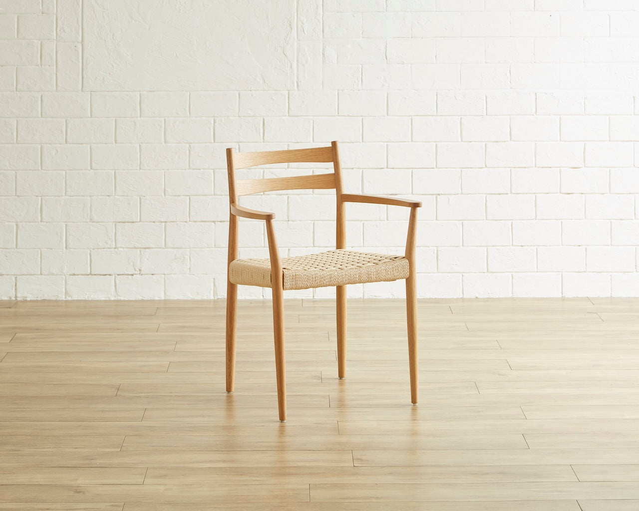 Creel アームチェア(肘付き) 北欧風