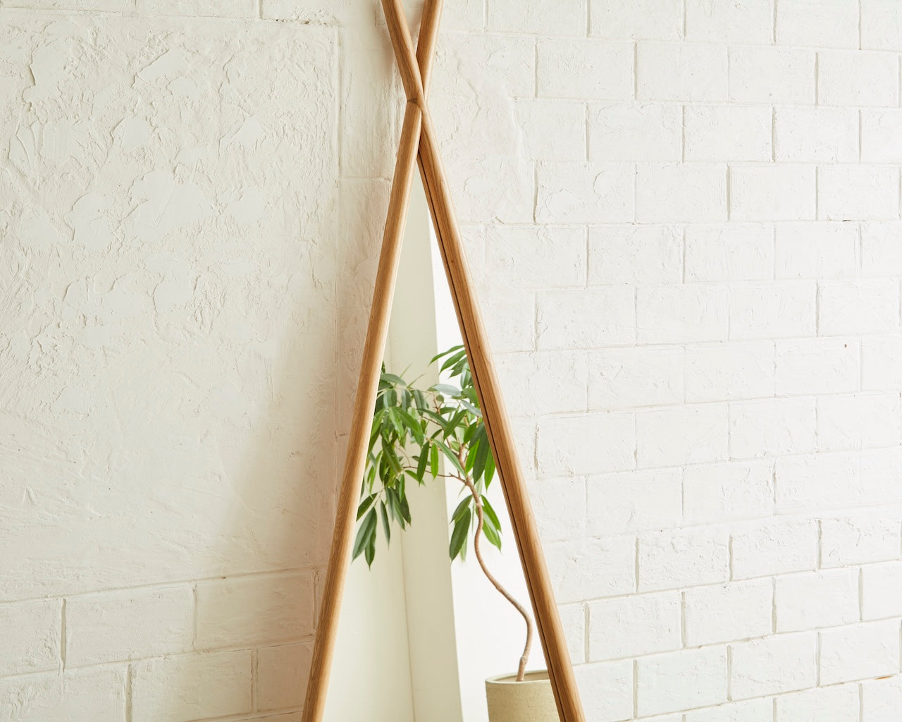 Triangle スタンドミラー トライアングル ミラー 鏡