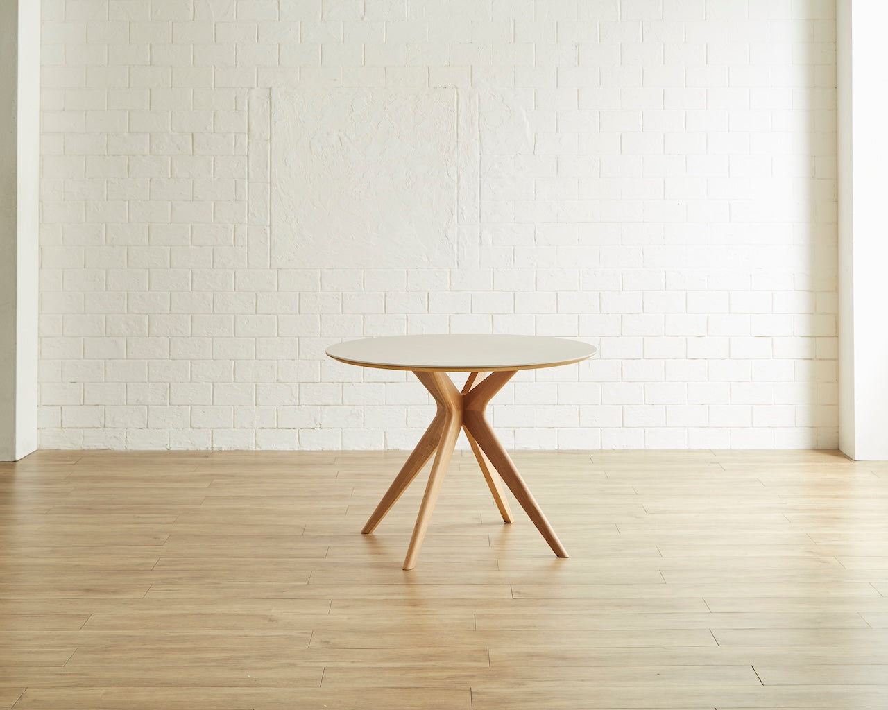 Resist ダイニングテーブル セラミック天板 丸テーブル