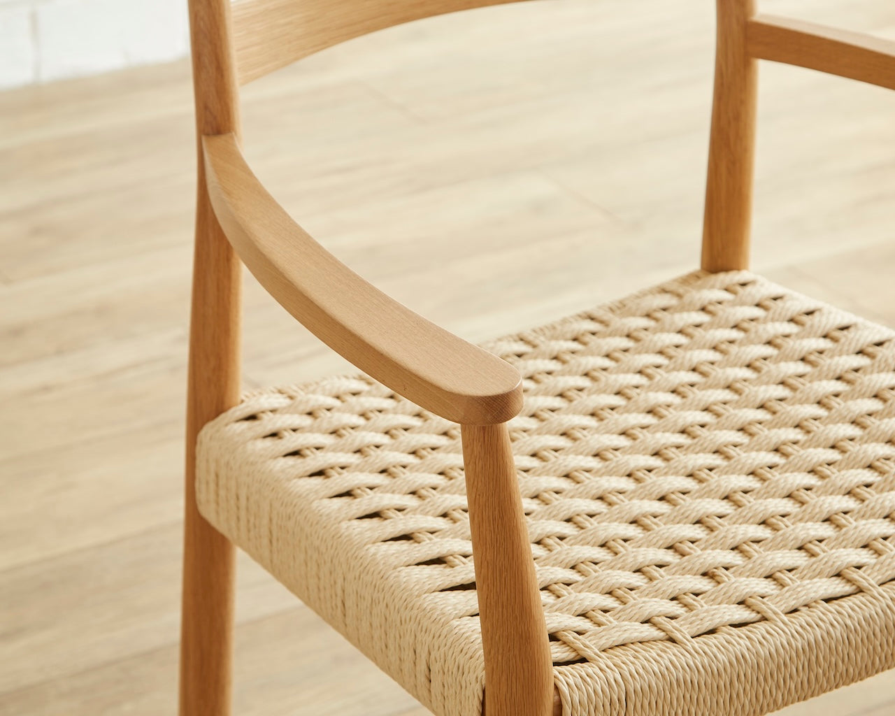 Creel アームチェア(肘付き) 北欧風