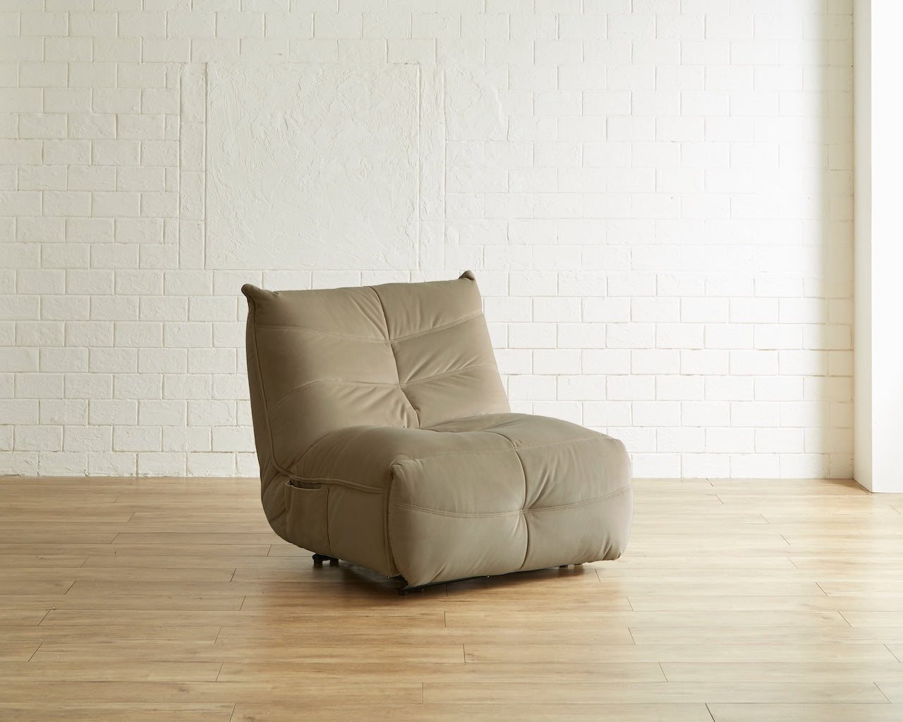 Metis ソファ 電動リクライニングソファー リクライニング